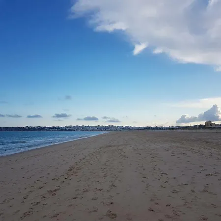Casa Praia Mar, - Beachfront At The Meia Praia לאגוּ‏ש