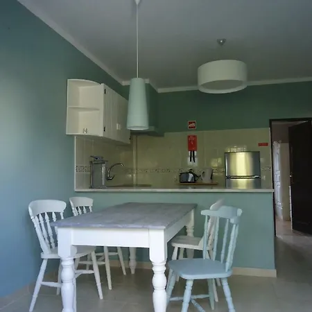 Casa Praia Mar, - Beachfront At The Meia Praia דירה לאגוּ‏ש